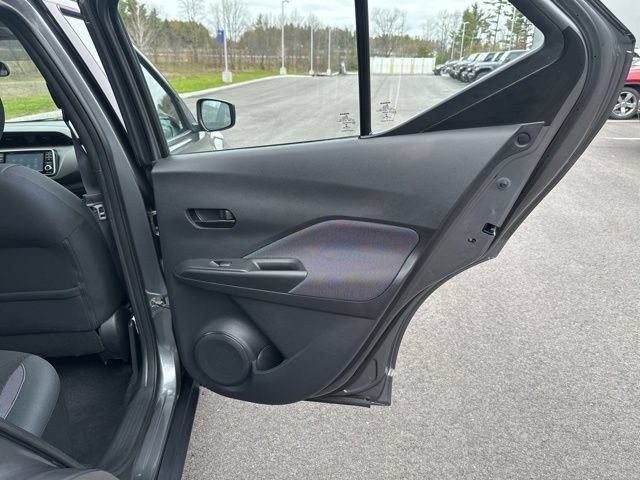 Used 2019 Nissan Kicks S FWD image 14