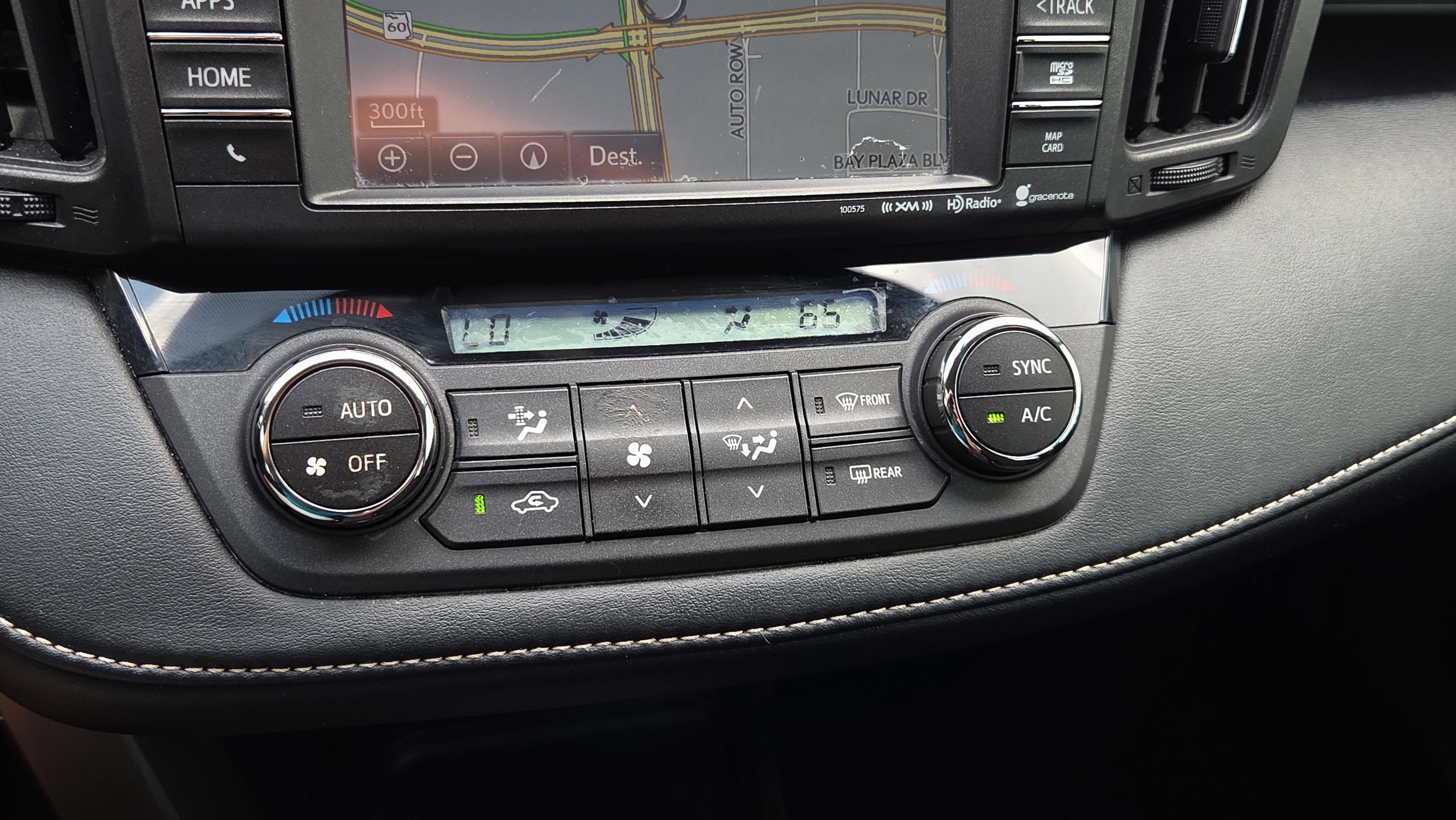 Used 2016 Toyota RAV4 XLE FWD image 23