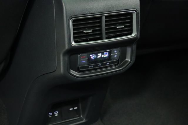 New 2026 Volkswagen Atlas SE image 35