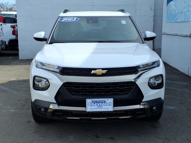 Used 2023 Chevrolet TrailBlazer ACTIV w/ Sun and Liftgate Package image 2