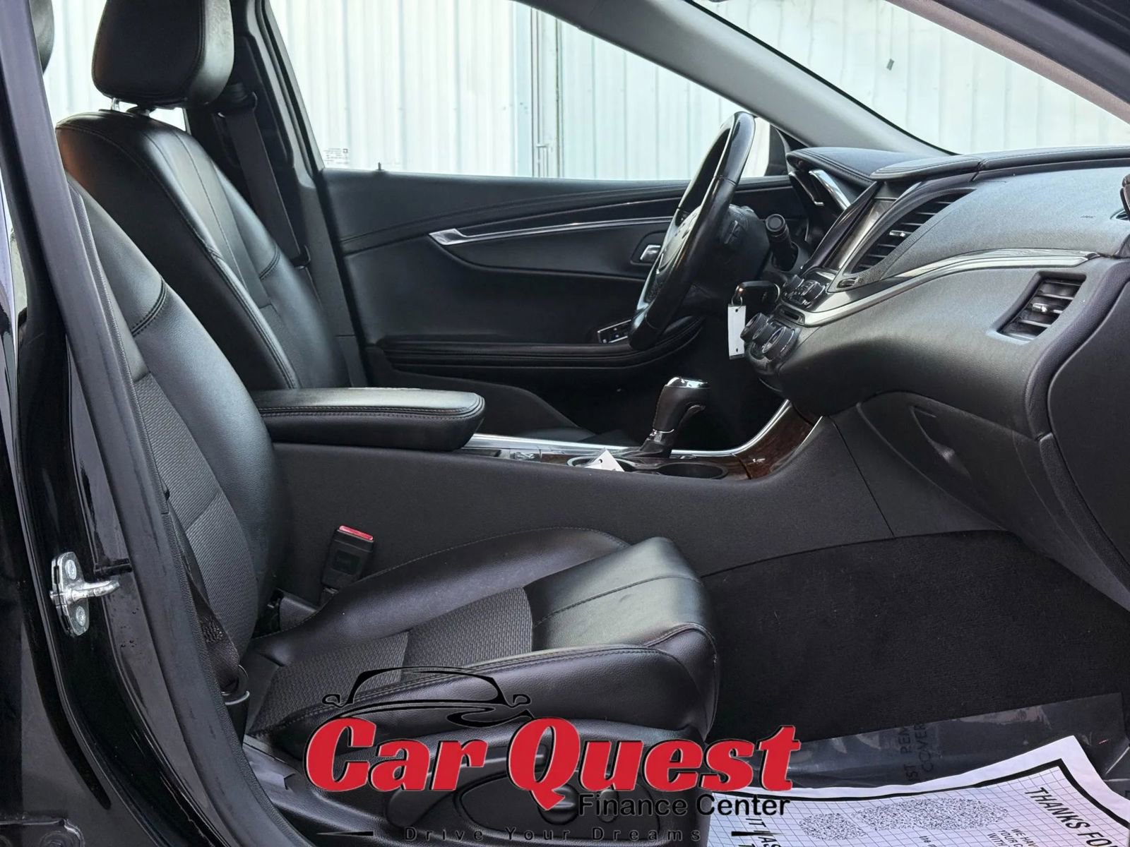 Used 2015 Chevrolet Impala LT w/ Convenience Package image 17