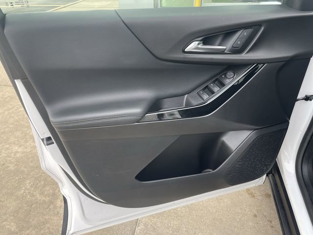 Used 2025 Chevrolet Equinox LT FWD image 14