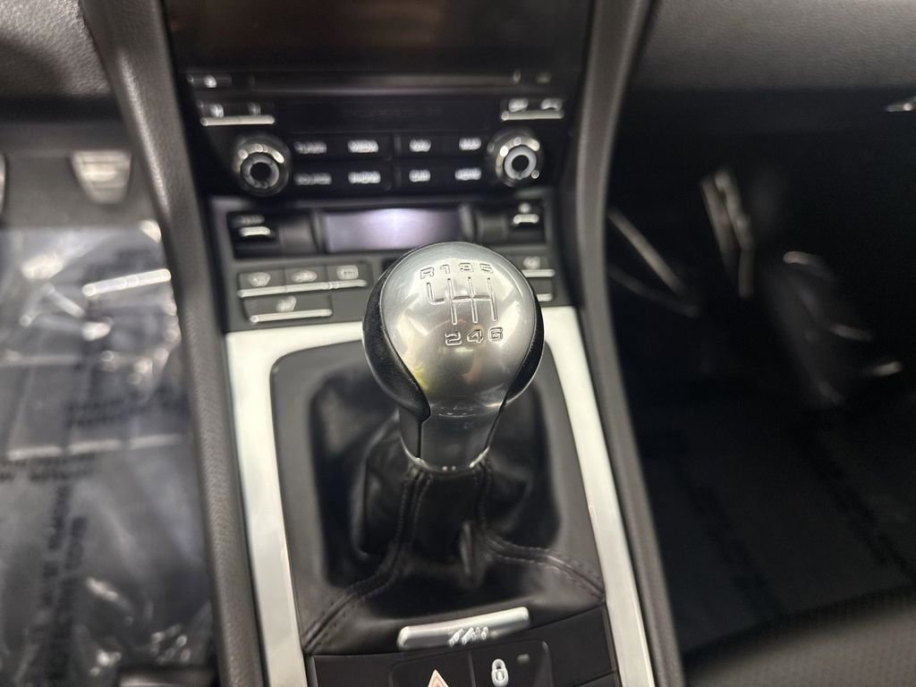Certified 2018 Porsche 718 Boxster RWD image 32