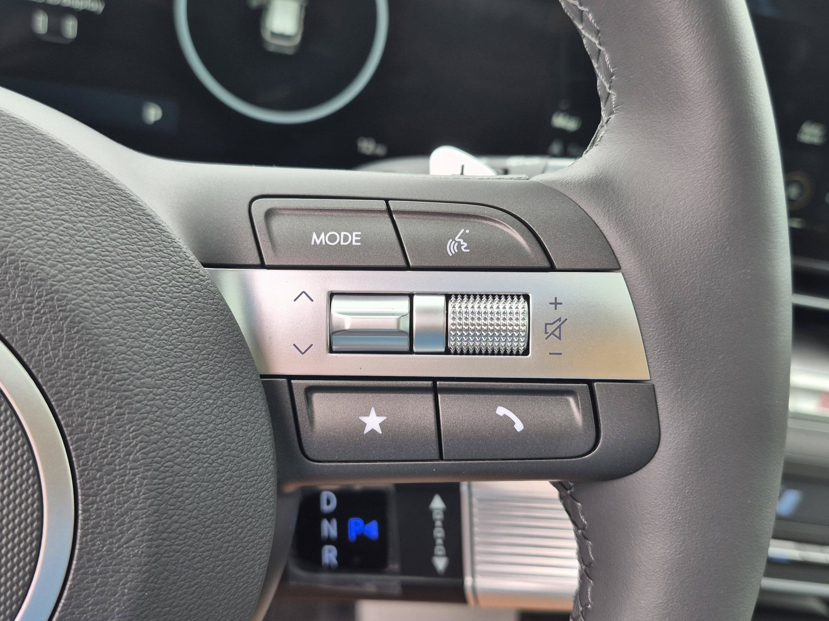 New 2026 Hyundai Kona Limited FWD image 30