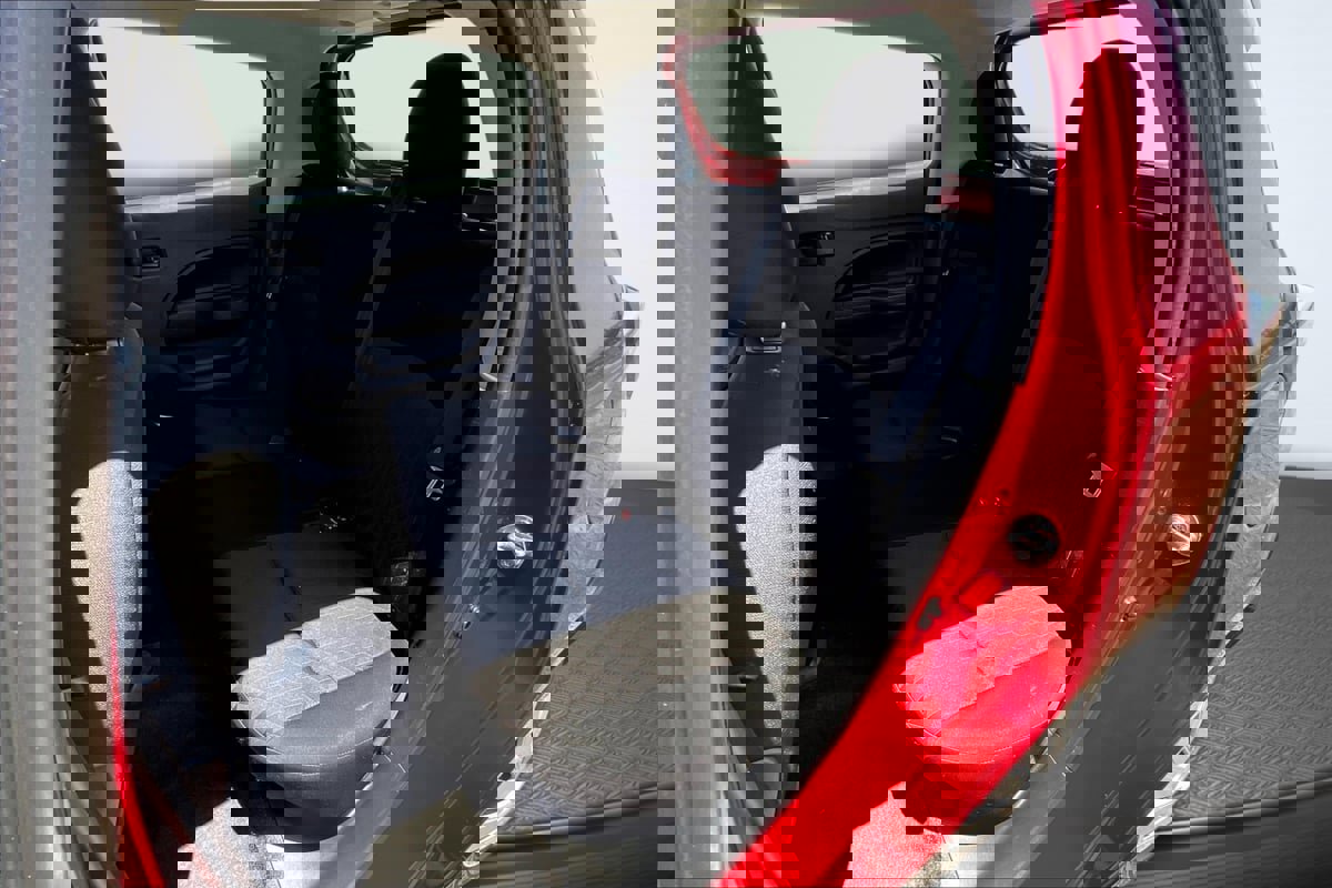 Used 2021 Mitsubishi Mirage ES image 26