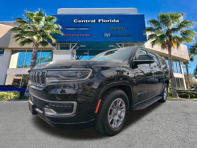 Used 2024 Jeep Wagoneer L 4WD image 10