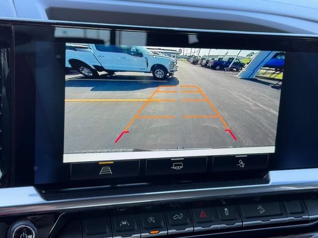 Used 2025 Chevrolet Silverado 1500 LT AWD/4WD image 21