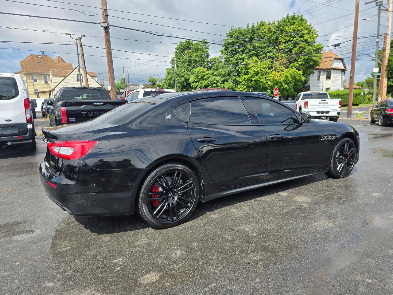 Used 2018 Maserati Quattroporte S Q4 AWD/4WD image 6