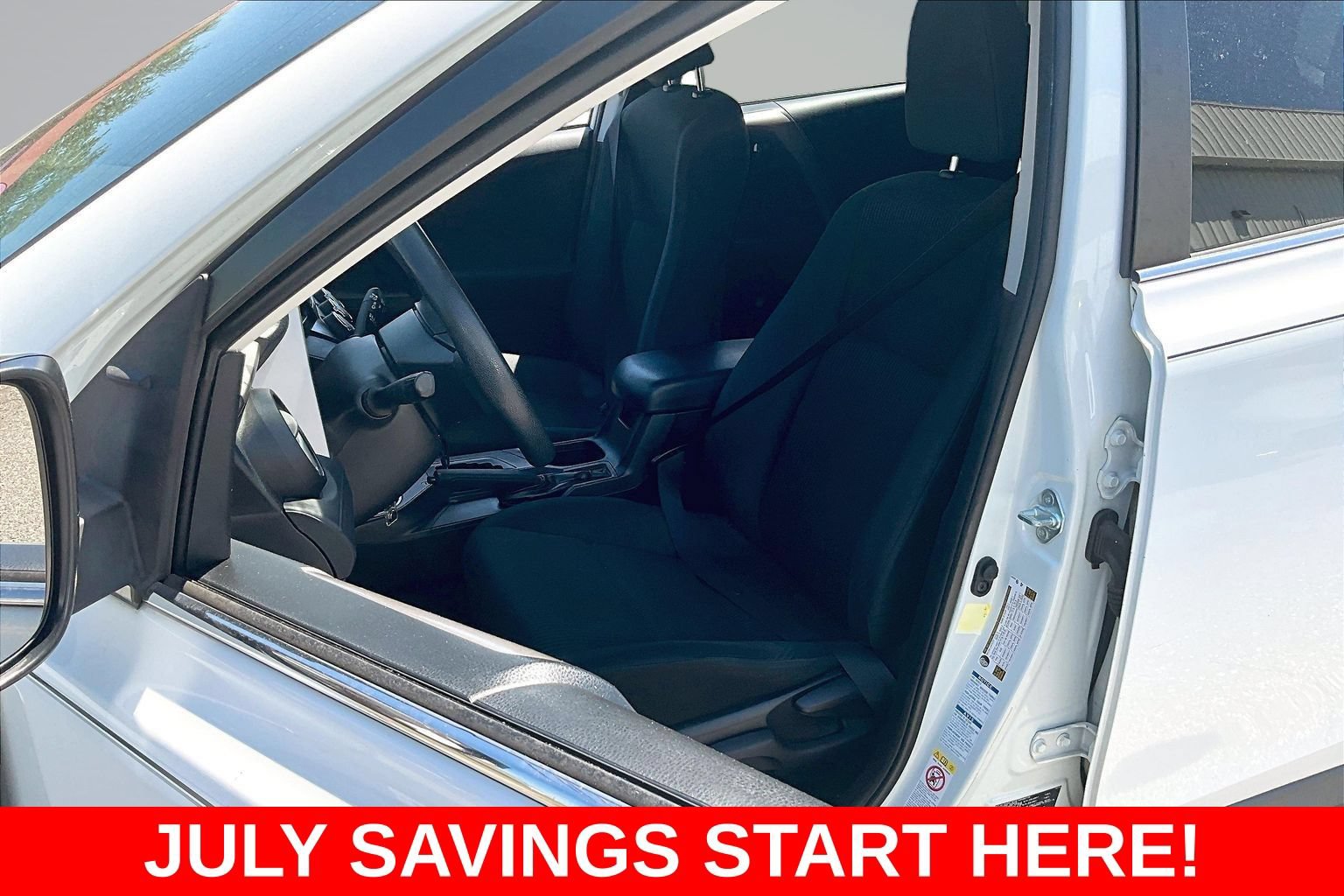 Used 2018 Toyota RAV4 LE w/ All Weather Liner Package AWD/4WD image 27
