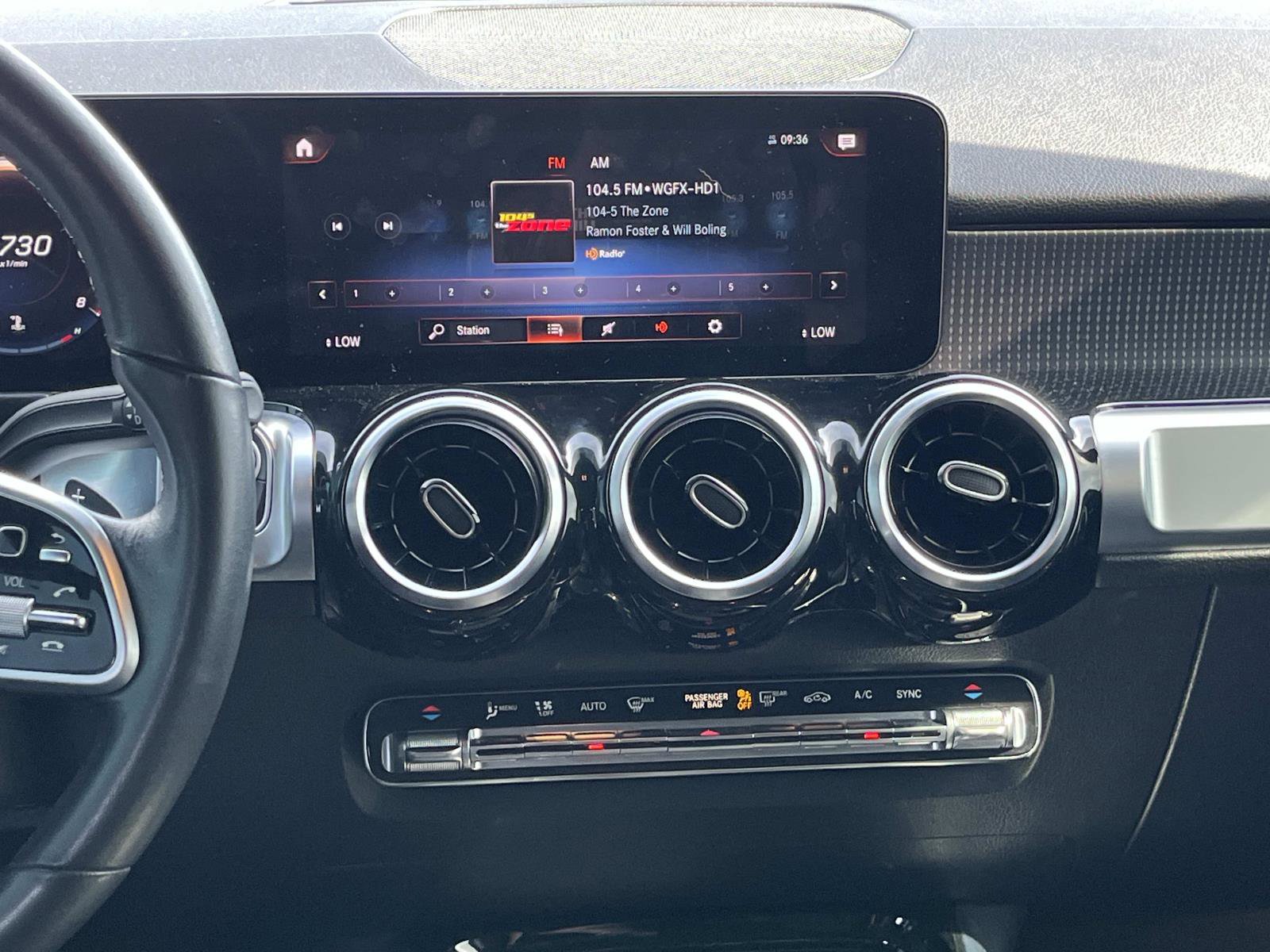 Used 2023 Mercedes-Benz GLB 250 4MATIC image 15