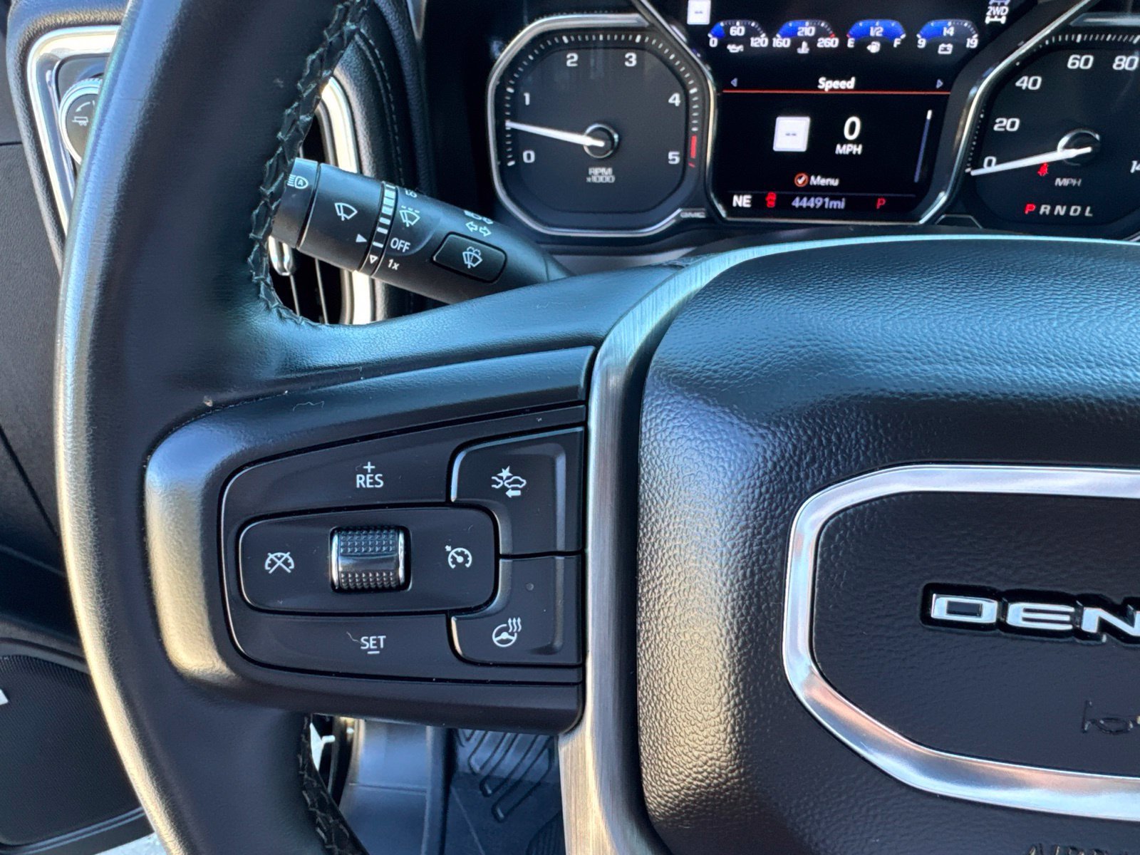 Used 2023 GMC Sierra 3500 Denali w/ Denali Ultimate Package AWD/4WD image 26