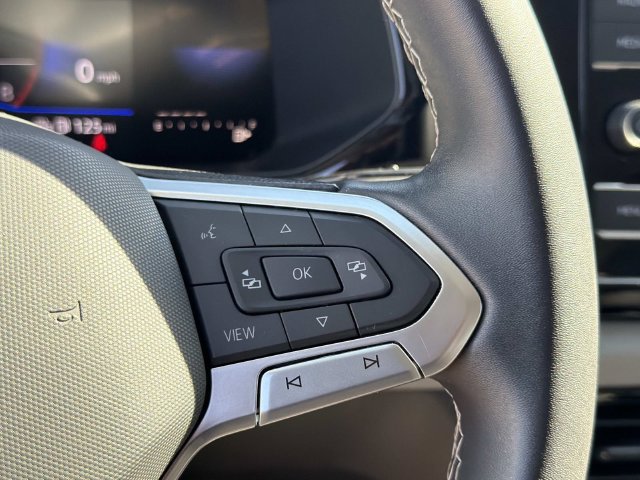 Certified 2023 Volkswagen Taos S FWD image 17