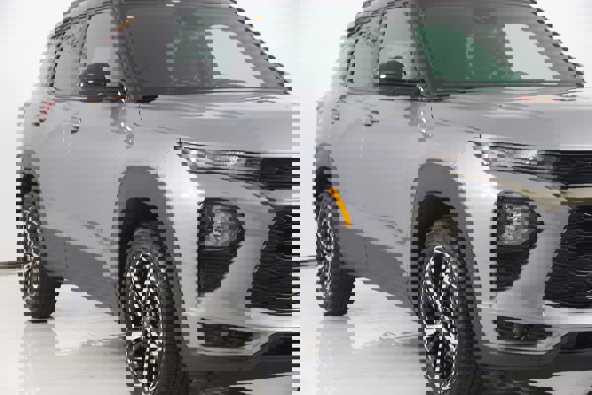 Used 2023 Chevrolet TrailBlazer RS image 42