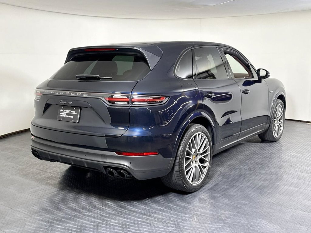 Certified 2023 Porsche Cayenne Platinum Edition AWD/4WD image 7