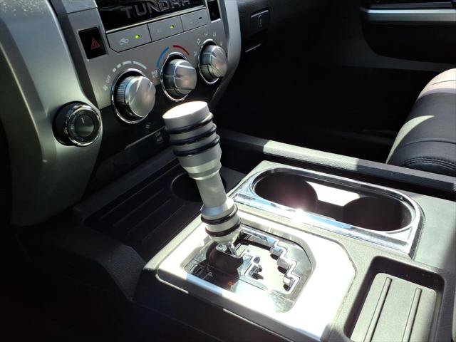 Used 2014 Toyota Tundra SR5 w/ SR5 Upgrade Package AWD/4WD image 17