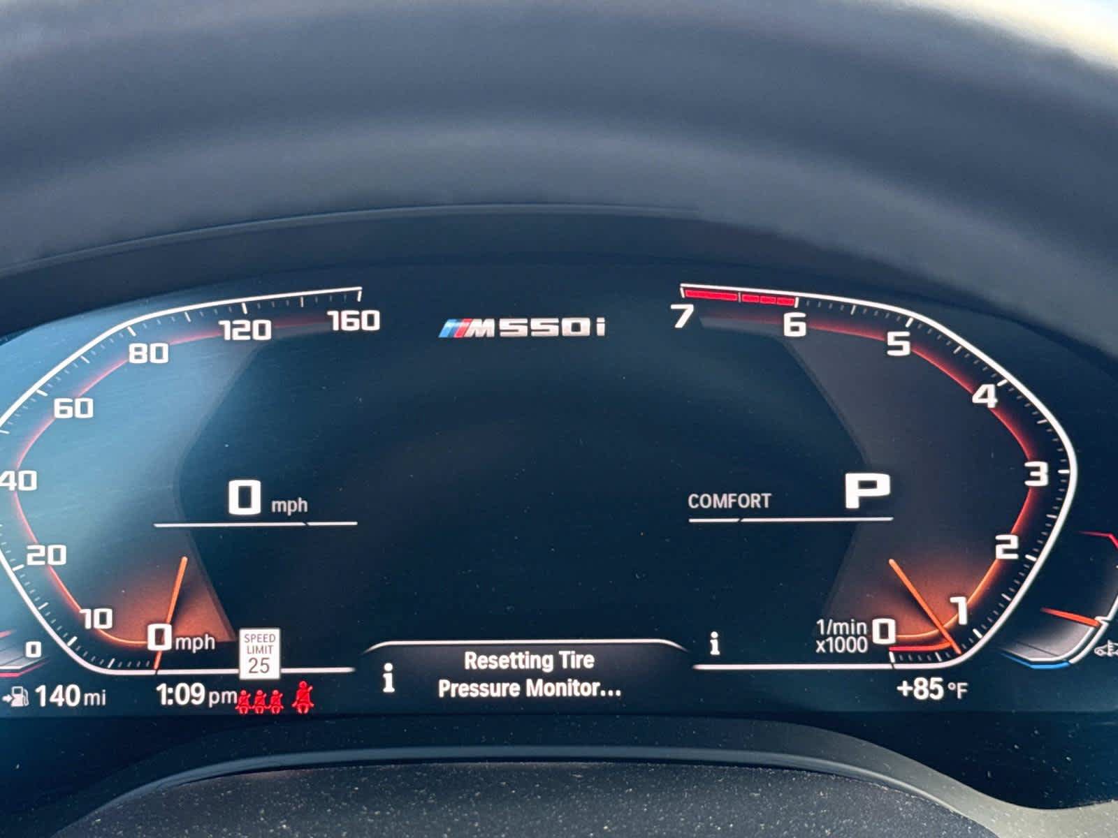 Used 2020 BMW M550i xDrive w/ Dynamic Handling Package AWD/4WD image 24
