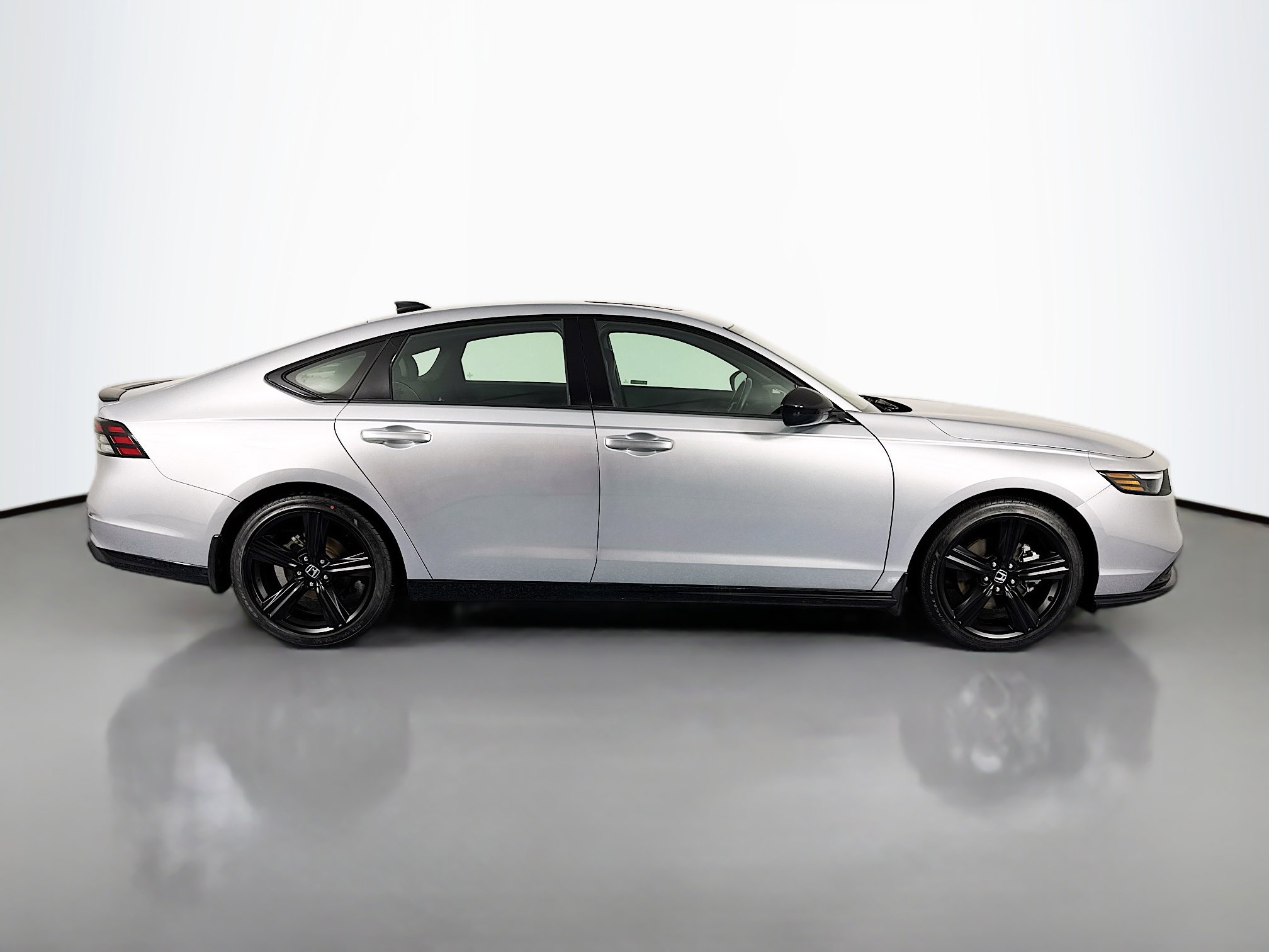 Certified 2024 Honda Accord Sport image 4