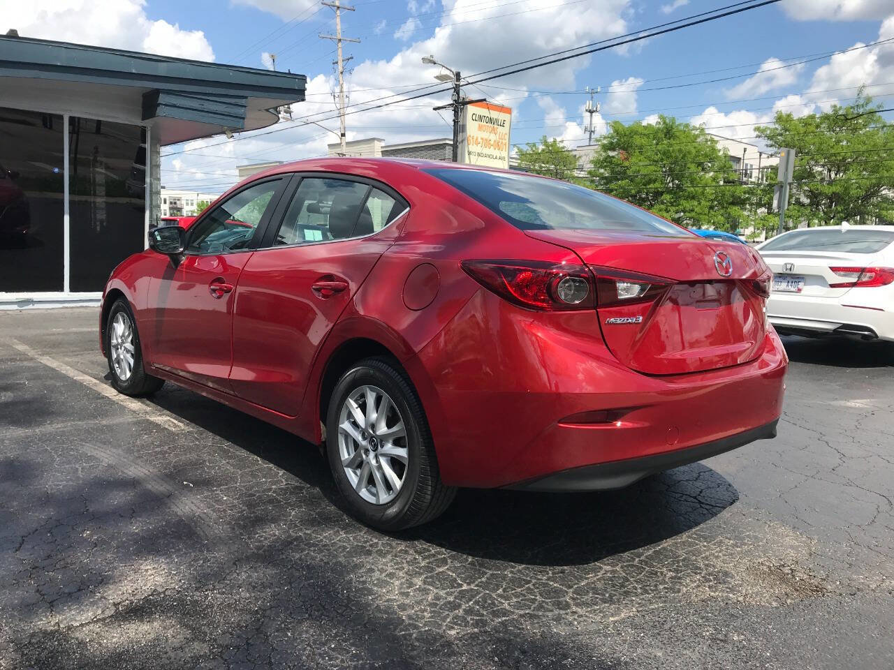 Used 2016 MAZDA MAZDA3 i Sport w/ Preferred Equipment Package FWD image 5