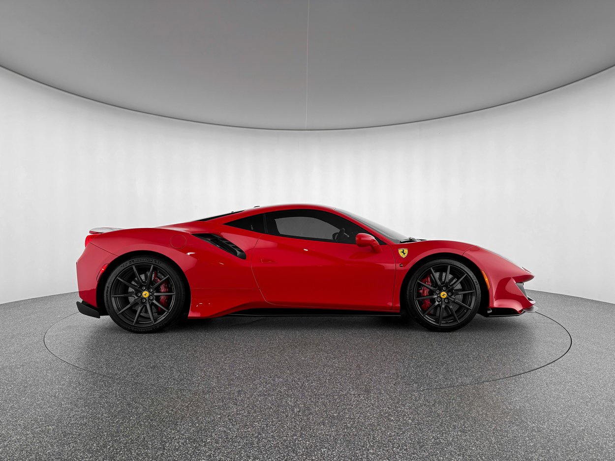 Used 2019 Ferrari 488 Pista Coupe image 6