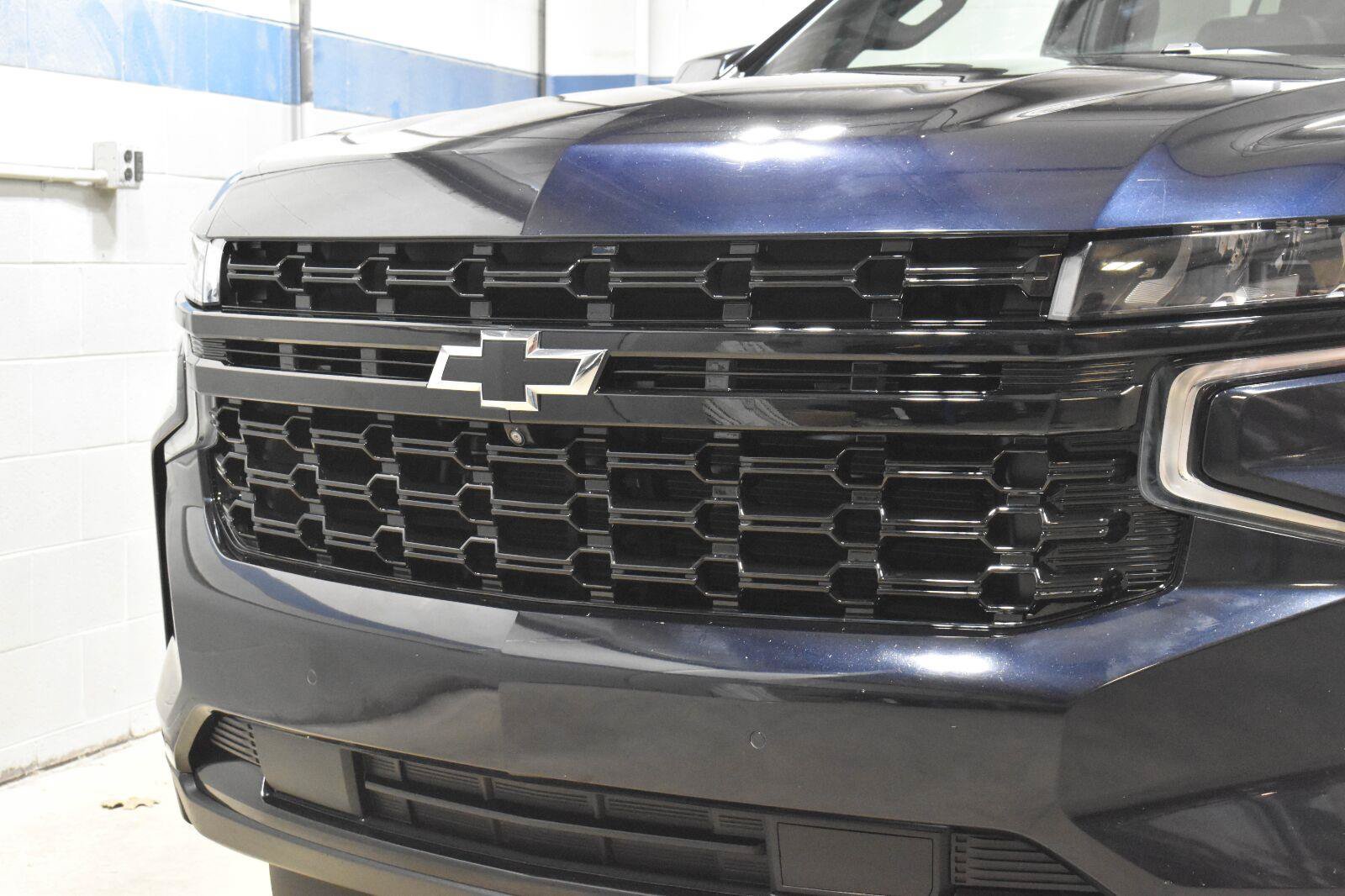 Used 2022 Chevrolet Tahoe RST w/ Luxury Package AWD/4WD image 30