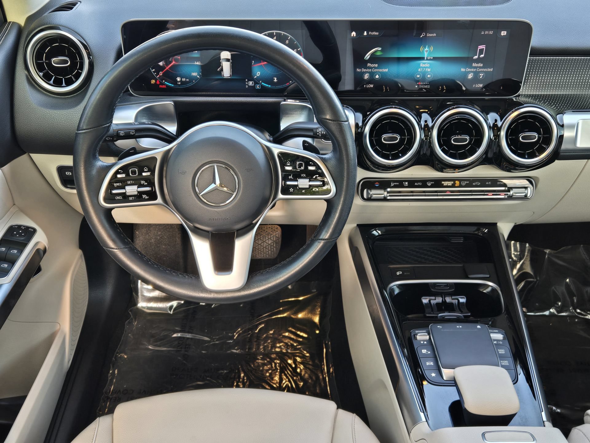 Used 2021 Mercedes-Benz GLB 250 image 25