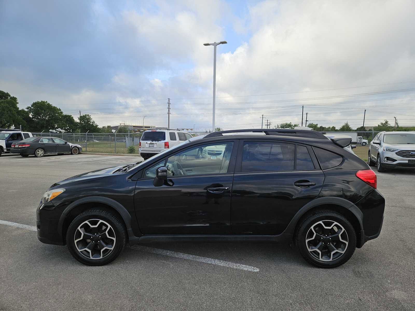 Used 2015 Subaru Crosstrek 2.0i Limited image 4