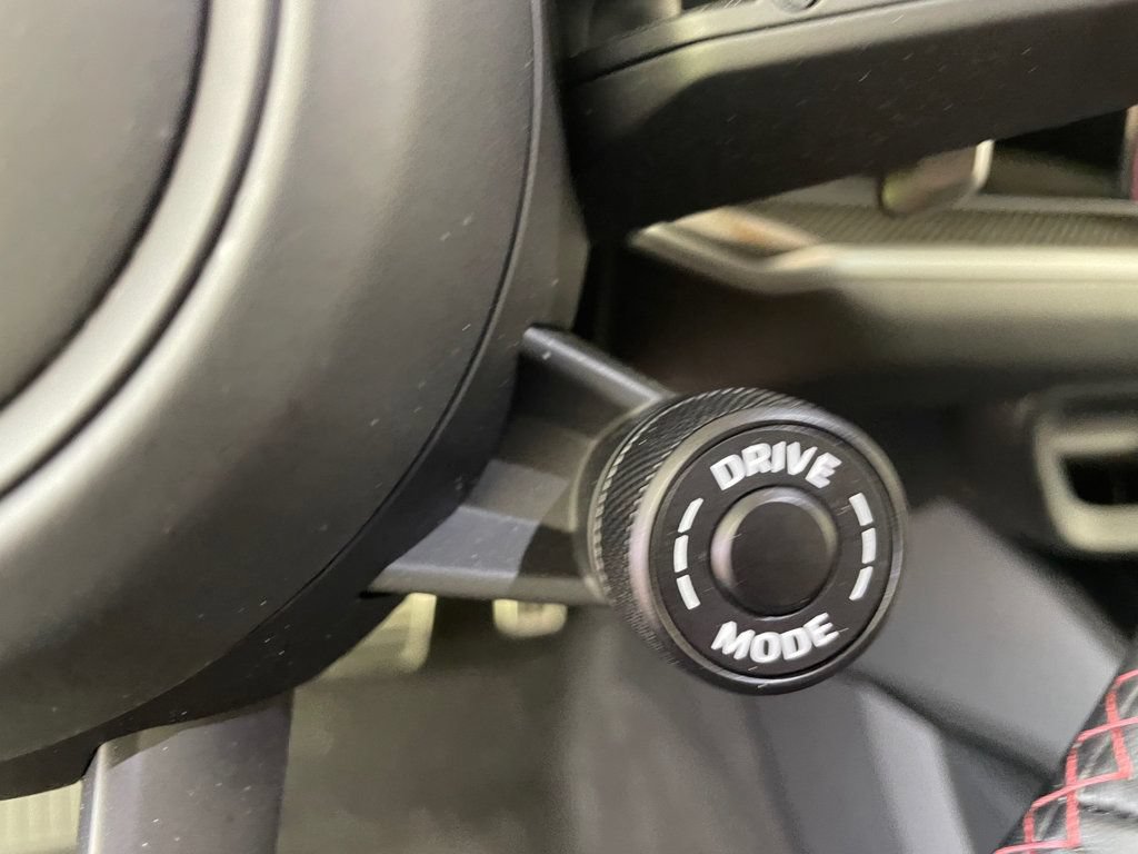 Used 2024 Porsche Cayenne Turbo AWD/4WD image 32