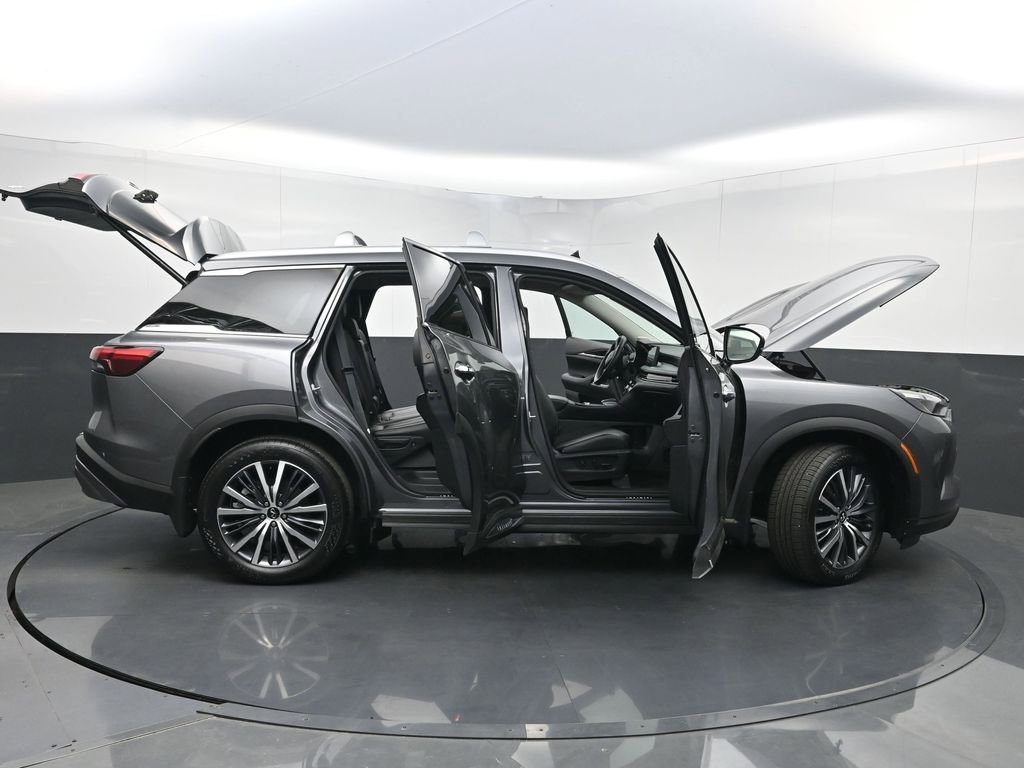 Used 2023 INFINITI QX60 Sensory w/ Cargo Package image 42