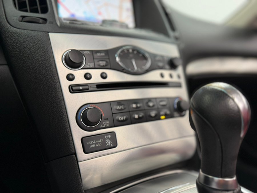 Used 2013 INFINITI G37 IPL RWD image 65