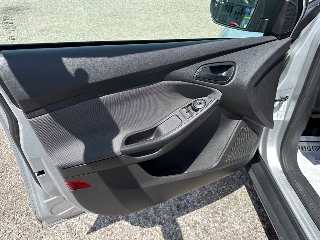 Used 2013 Ford Focus S FWD image 11