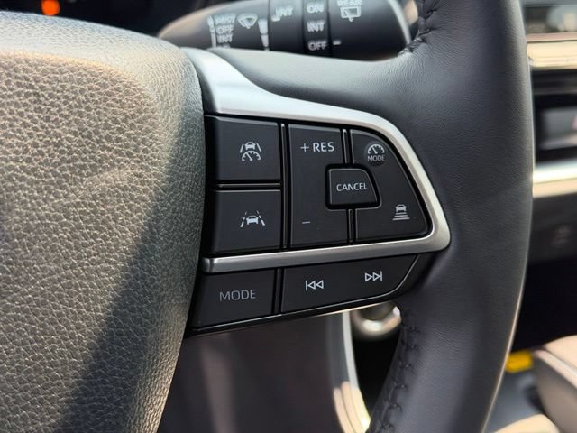 Certified 2024 Toyota Grand Highlander AWD image 27