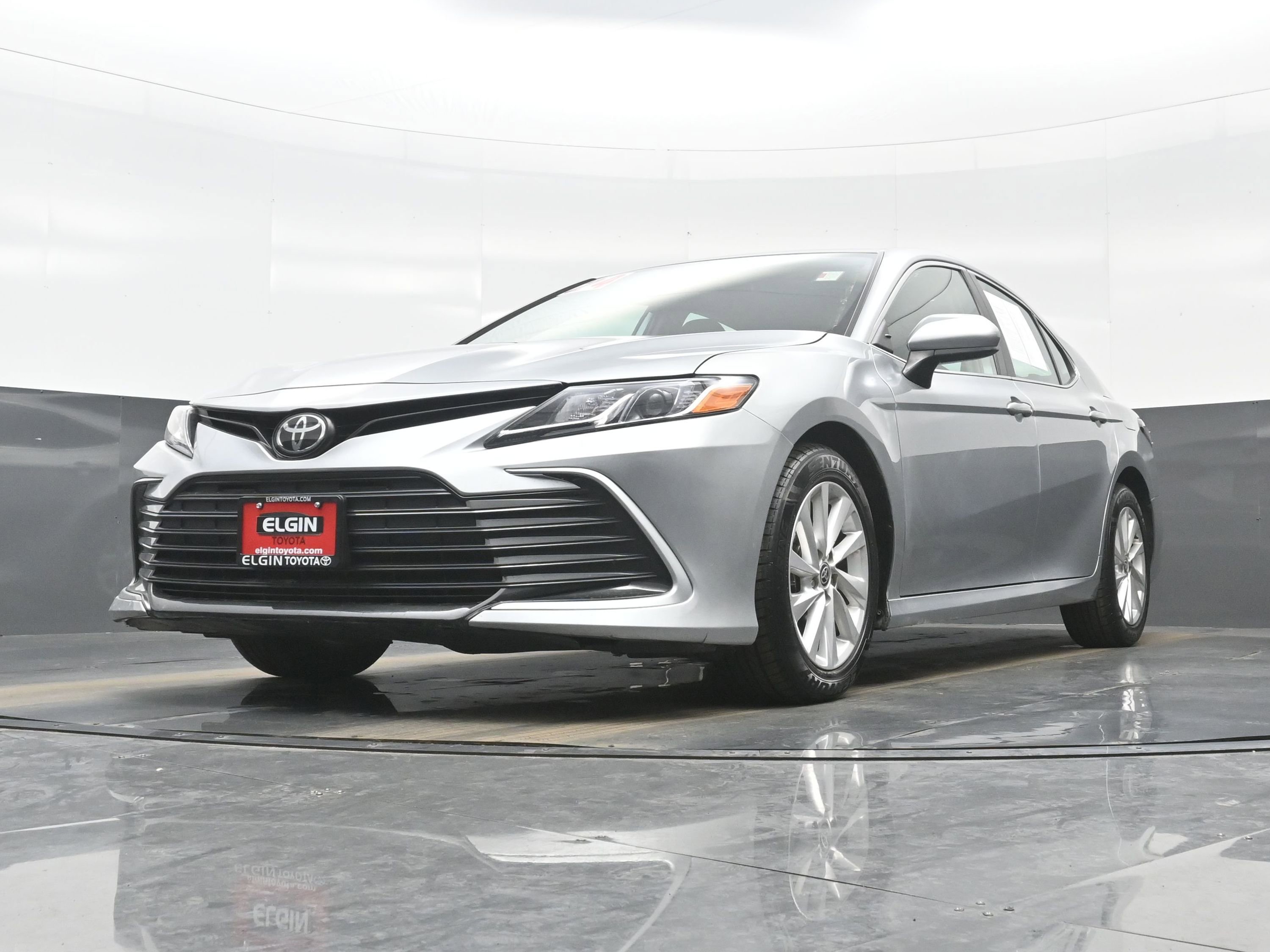 Used 2024 Toyota Camry LE image 27