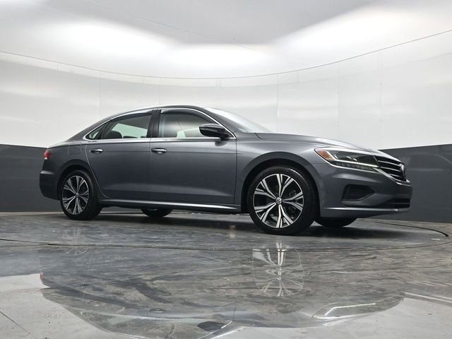 Used 2021 Volkswagen Passat 2.0T SE image 25