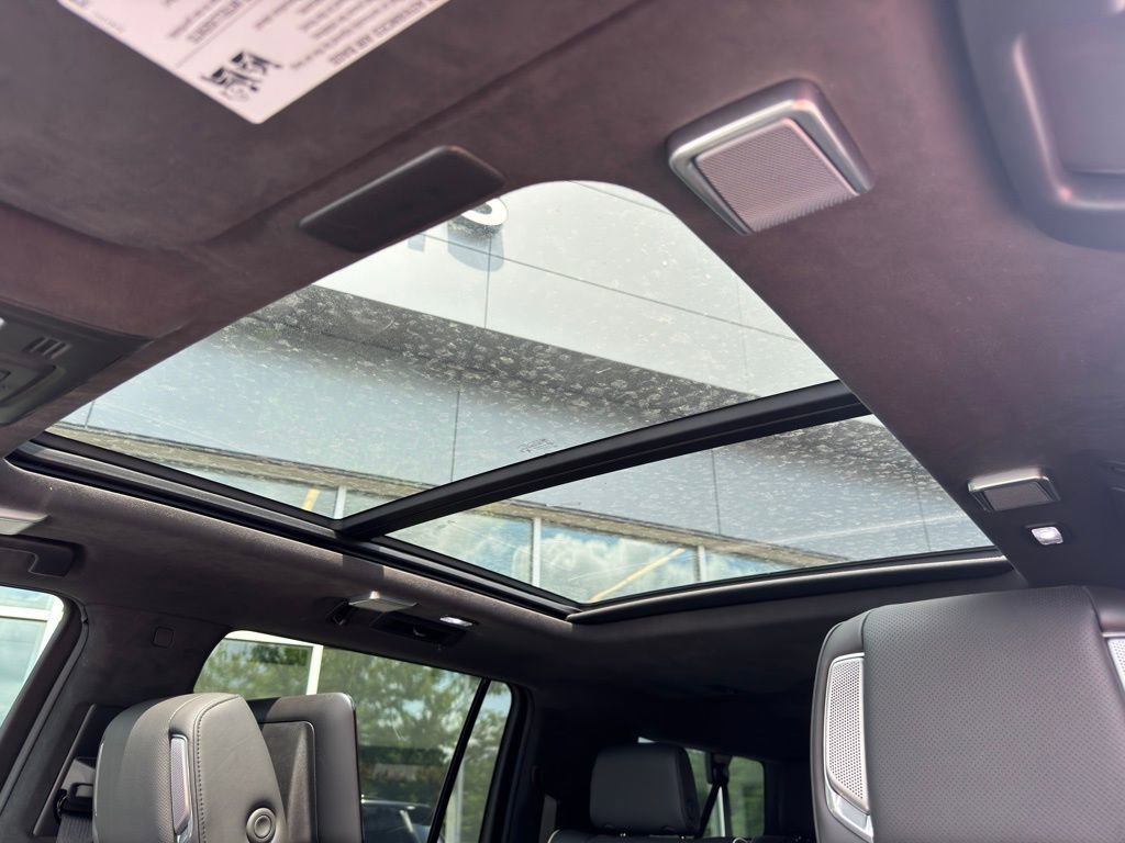 Used 2024 Cadillac Escalade ESV Sport Platinum w/ LPO, ONYX Package image 60