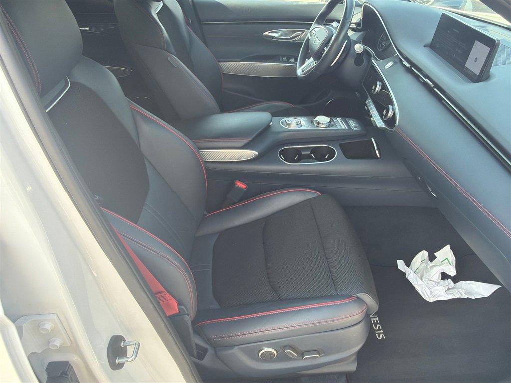 Used 2022 Genesis GV70 3.5T Sport image 13