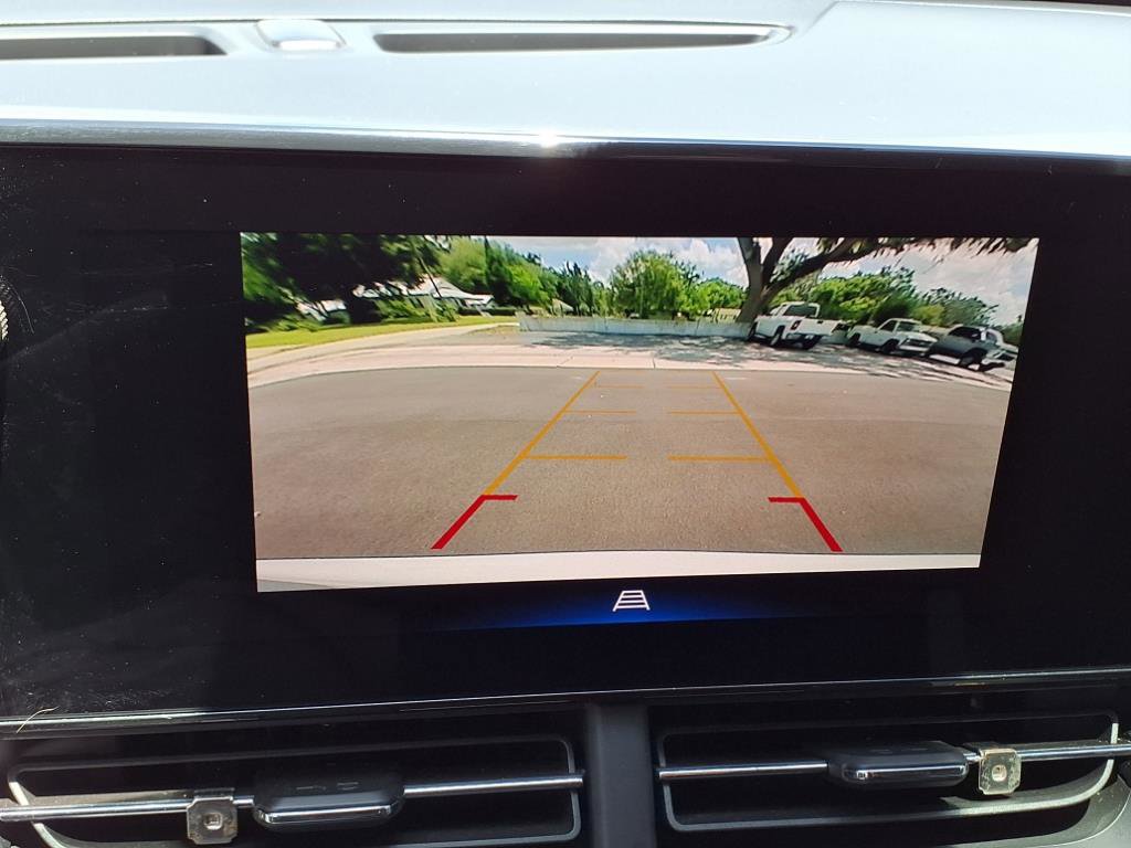 Certified 2024 Chevrolet Trax LT w/ Driver Confidence Package image 9