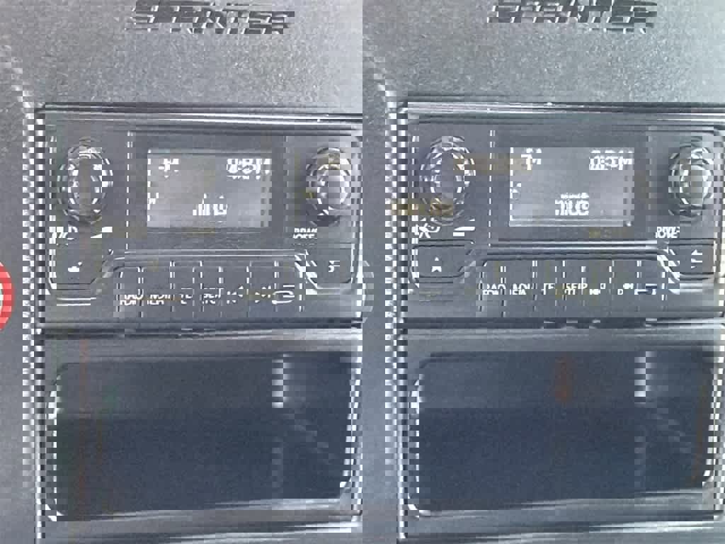 Used 2025 Mercedes-Benz Sprinter 2500 image 20