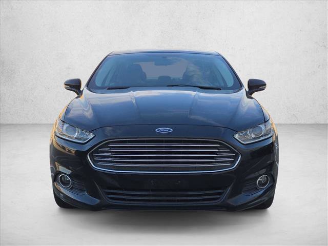 Used 2016 Ford Fusion SE w/ Equipment Group 201A FWD image 2