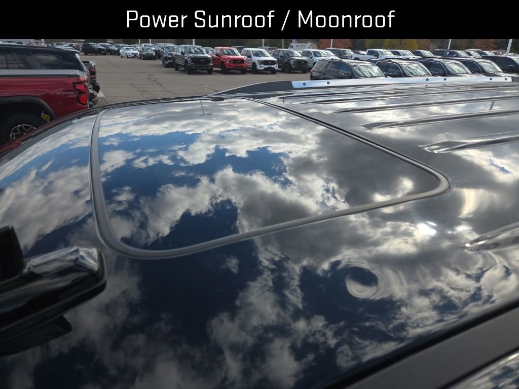 Certified 2017 GMC Yukon Denali w/ Open Road Package image 8