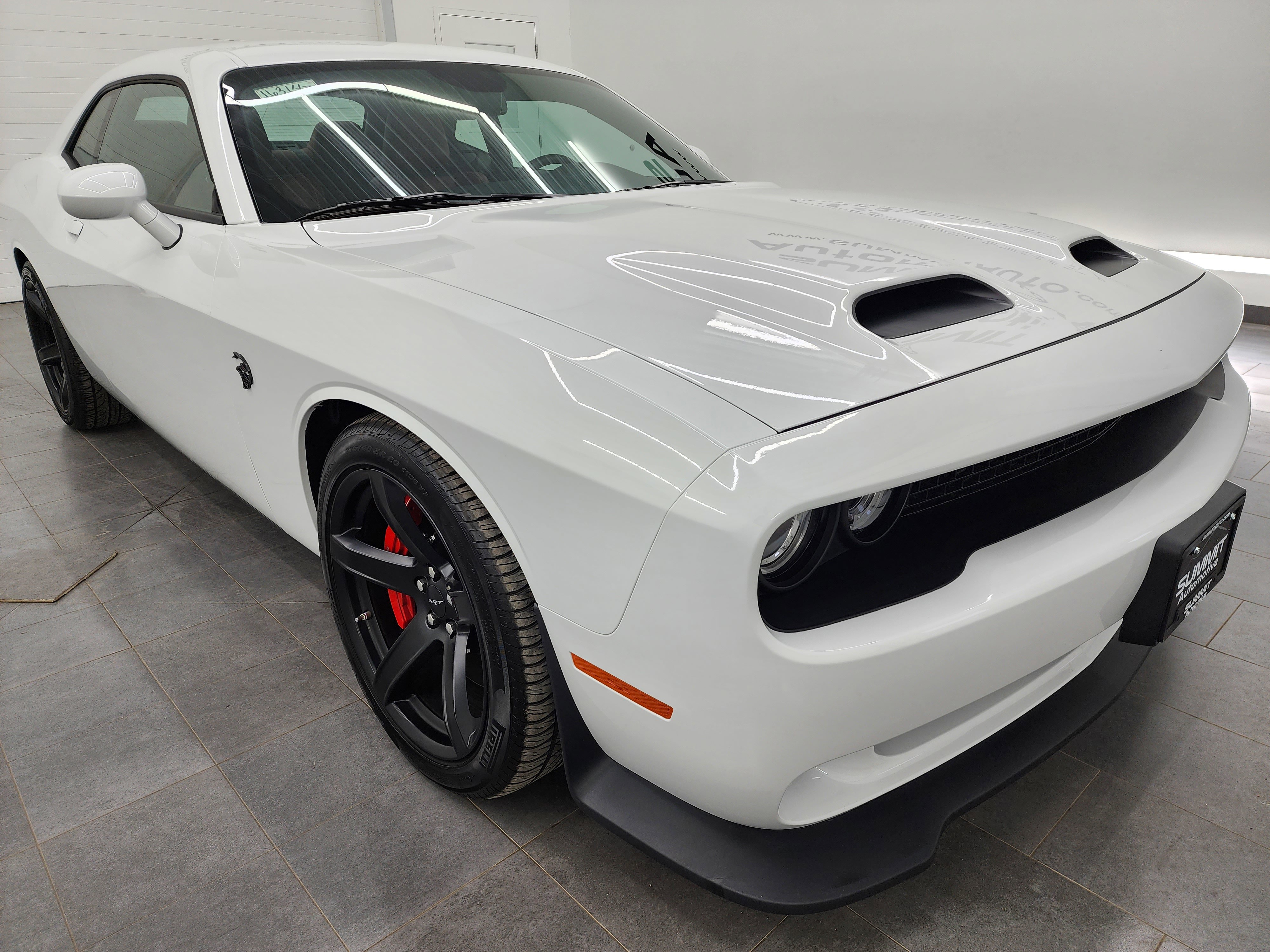 Used 2019 Dodge Challenger SRT Hellcat Redeye image 2