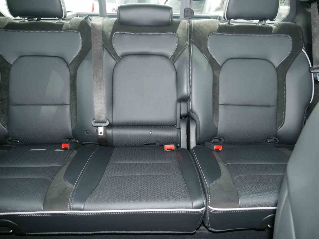 Certified 2025 RAM 1500 Laramie AWD/4WD image 38