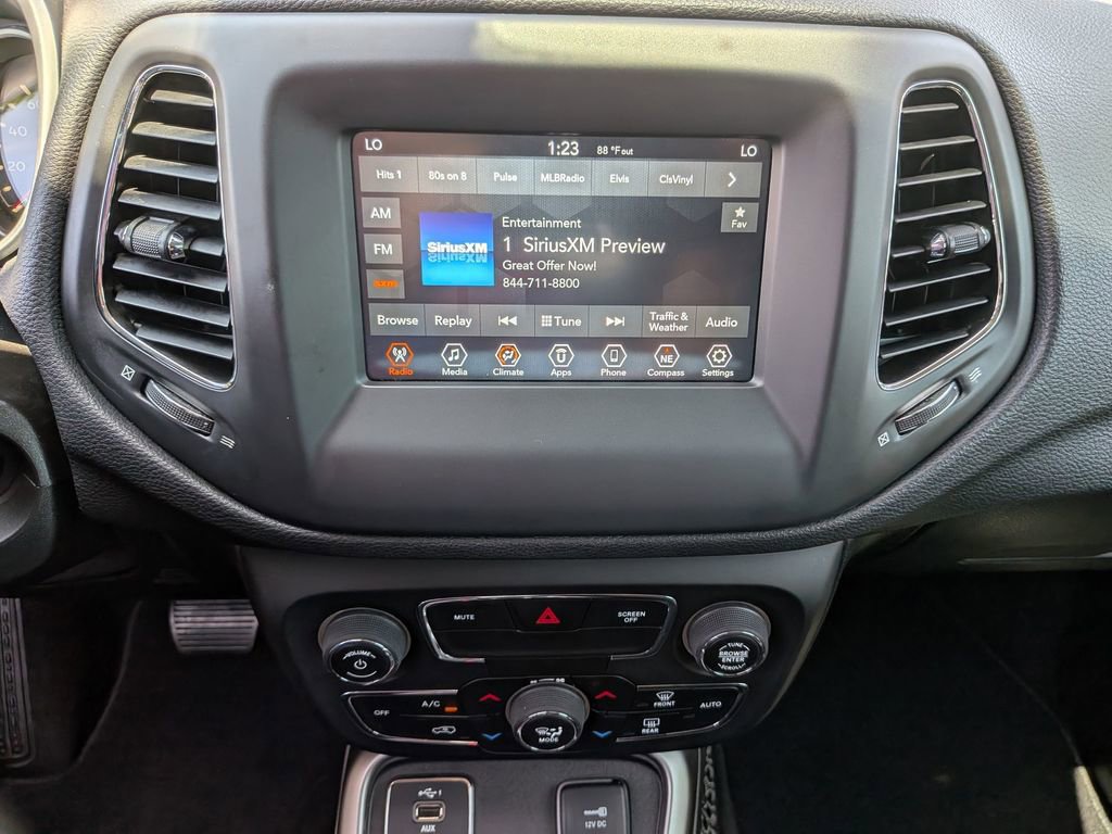 Used 2019 Jeep Compass Latitude FWD image 22