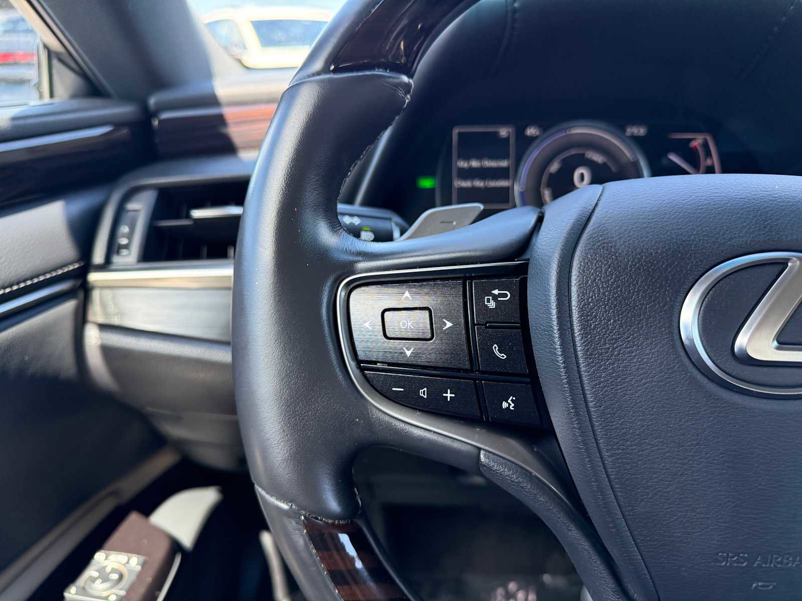 Used 2020 Lexus ES 300h w/ Premium Package FWD image 22