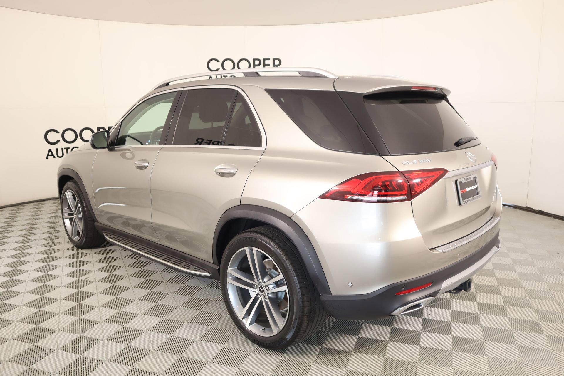 Used 2020 Mercedes-Benz GLE 350 4MATIC image 23