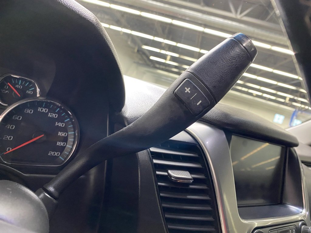 Used 2019 Chevrolet Suburban Premier image 30