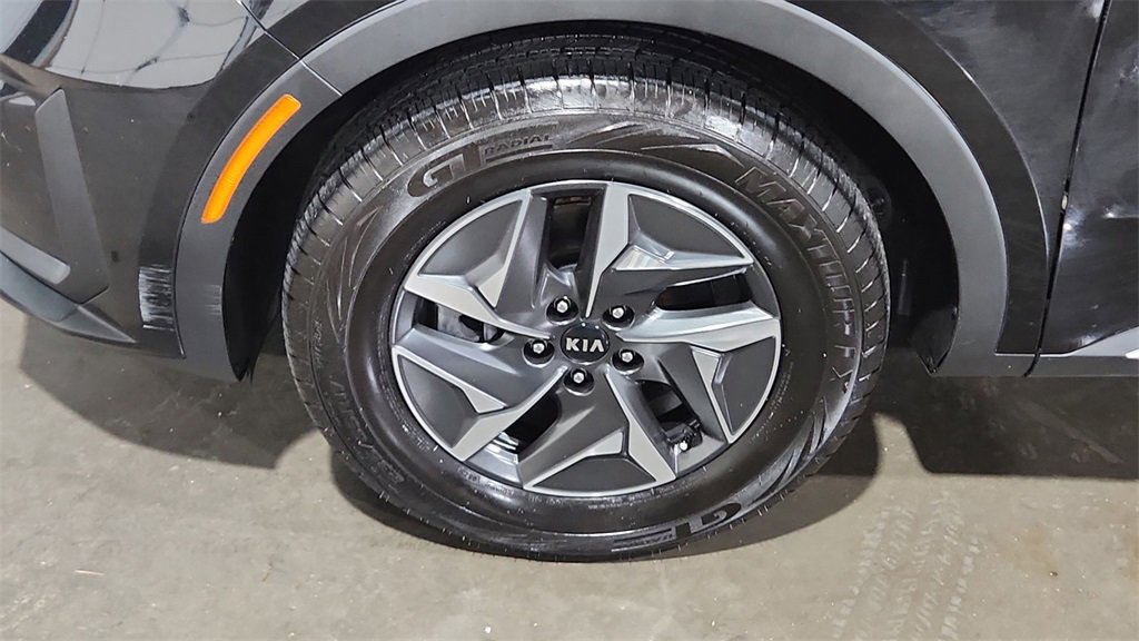 Used 2021 Kia Sorento S image 14