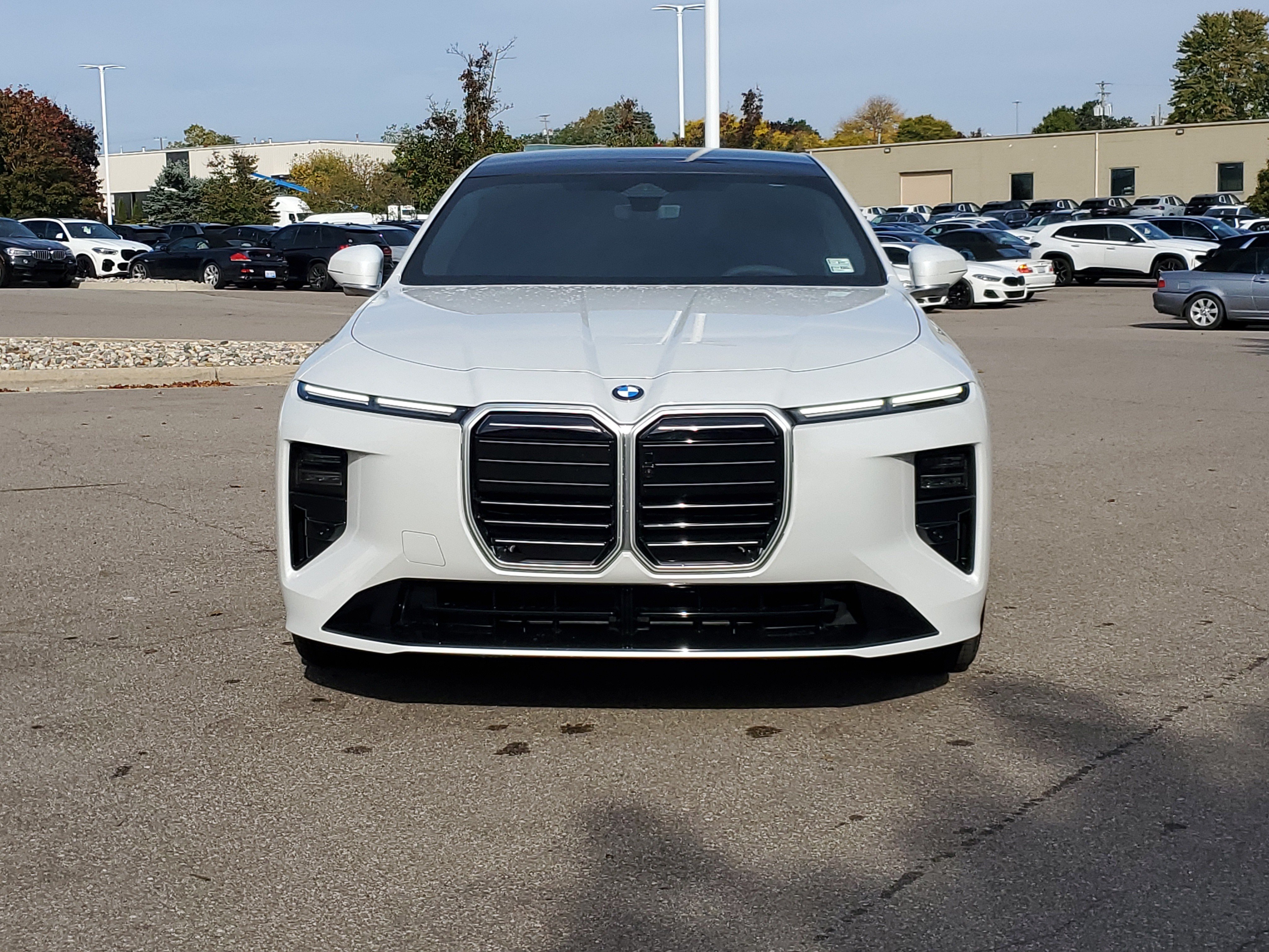 New 2027 BMW 740i xDrive w/ Premium Package AWD/4WD image 8