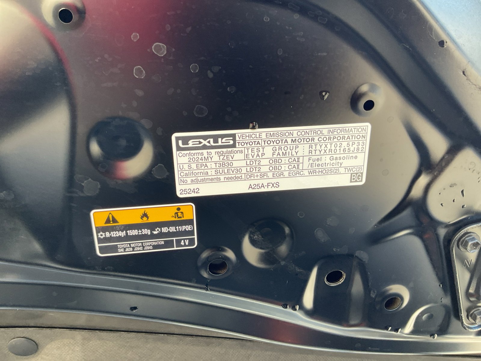 Used 2024 Lexus NX 450h+ F Sport w/ Vision Package image 25