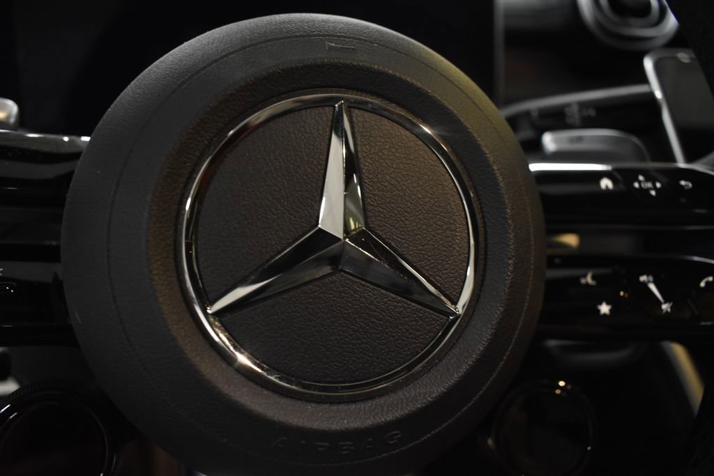 Certified 2023 Mercedes-Benz C 43 AMG 4MATIC Sedan image 40