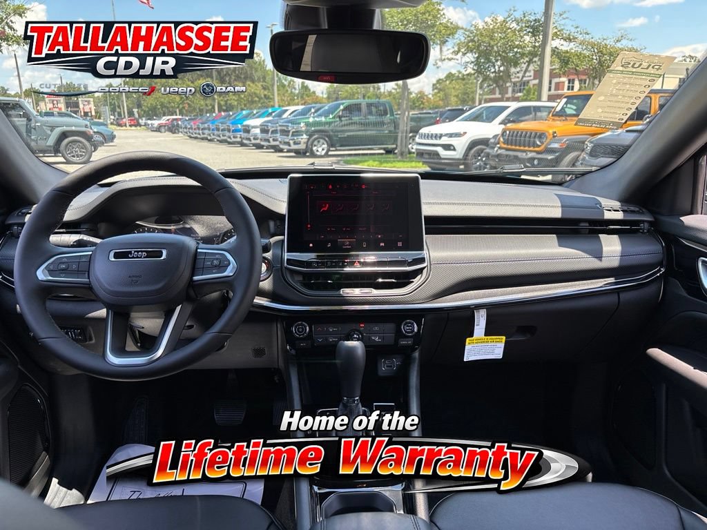 New 2026 Jeep Compass Latitude AWD/4WD image 28